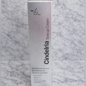 Korean- Dermagen Cindelria Tone-up Cream